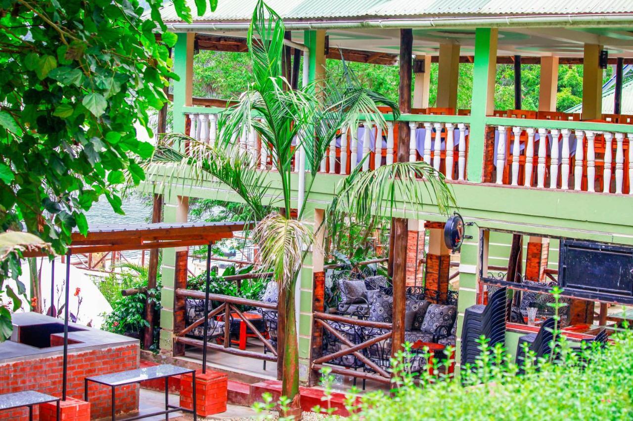 Bunyonyi Safaris Resort Kabale Exterior photo