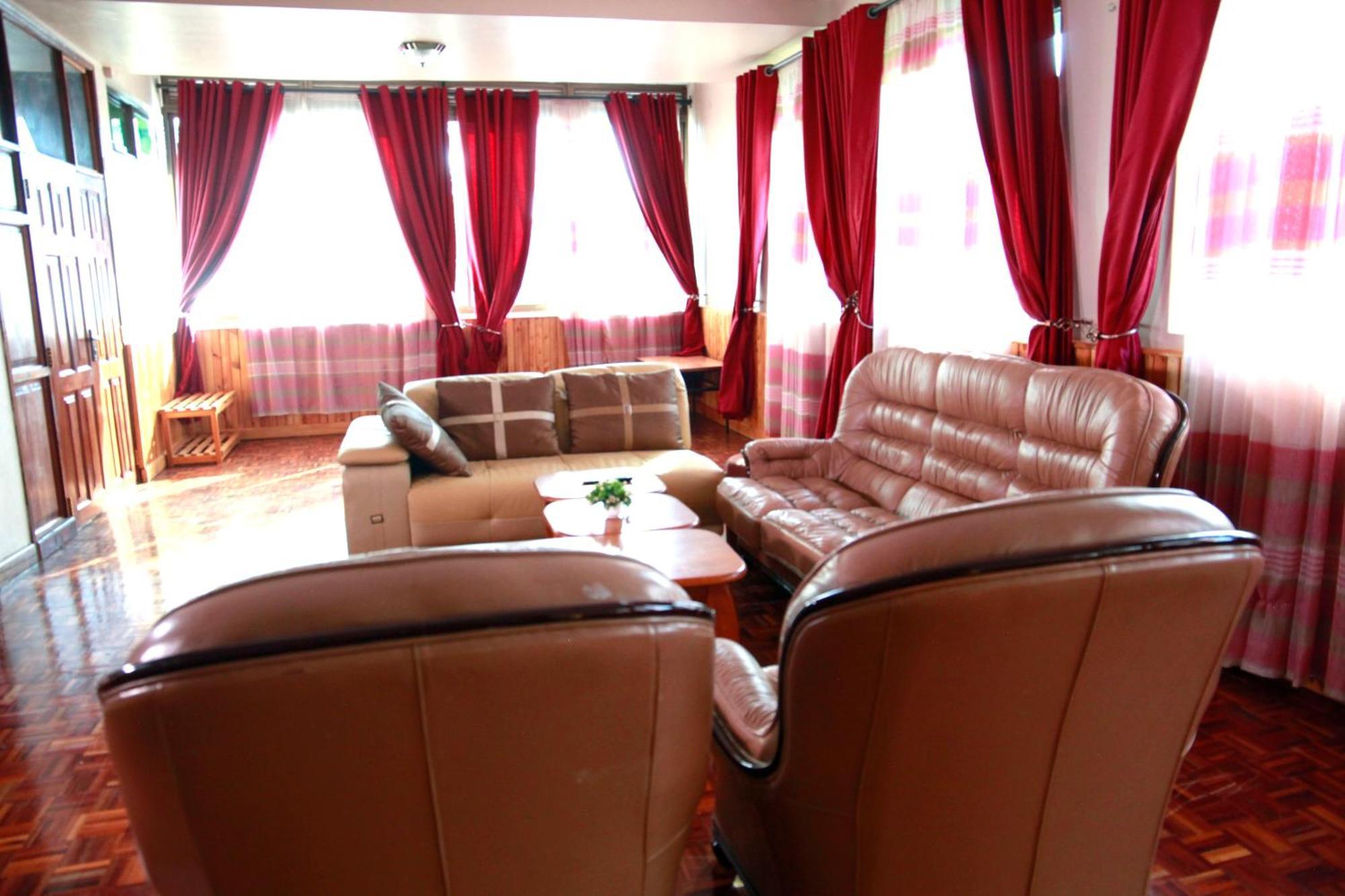 Bunyonyi Safaris Resort Kabale Exterior photo